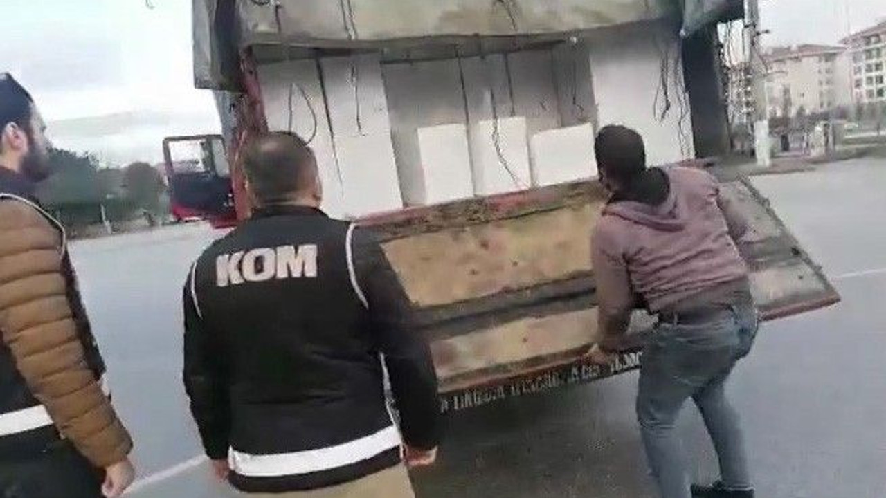 Kocaeli'de milyonlarca makaron ele geçirildi