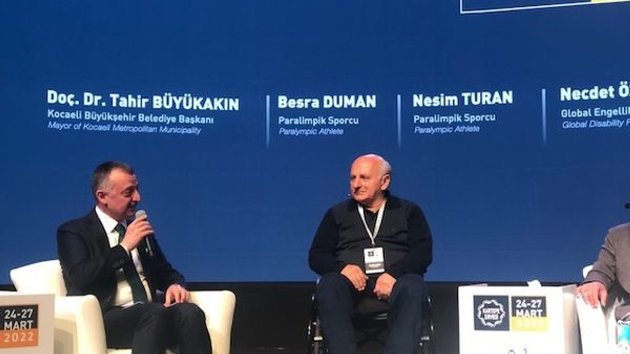 Engelleri aşanlar dertlerini Büyükakın’a anlattı