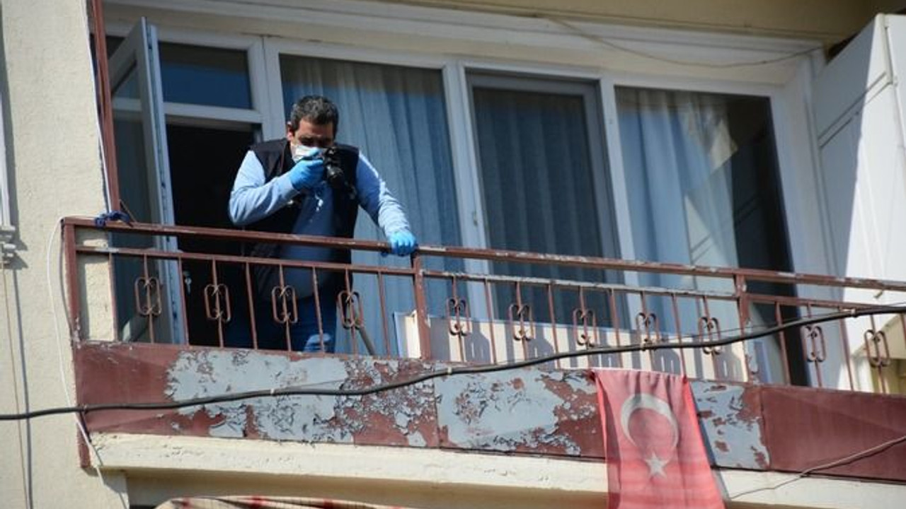 "2. katta asılı kaldı, 10 DAKİKA SONRADA ÜZERİME DÜŞTÜ"