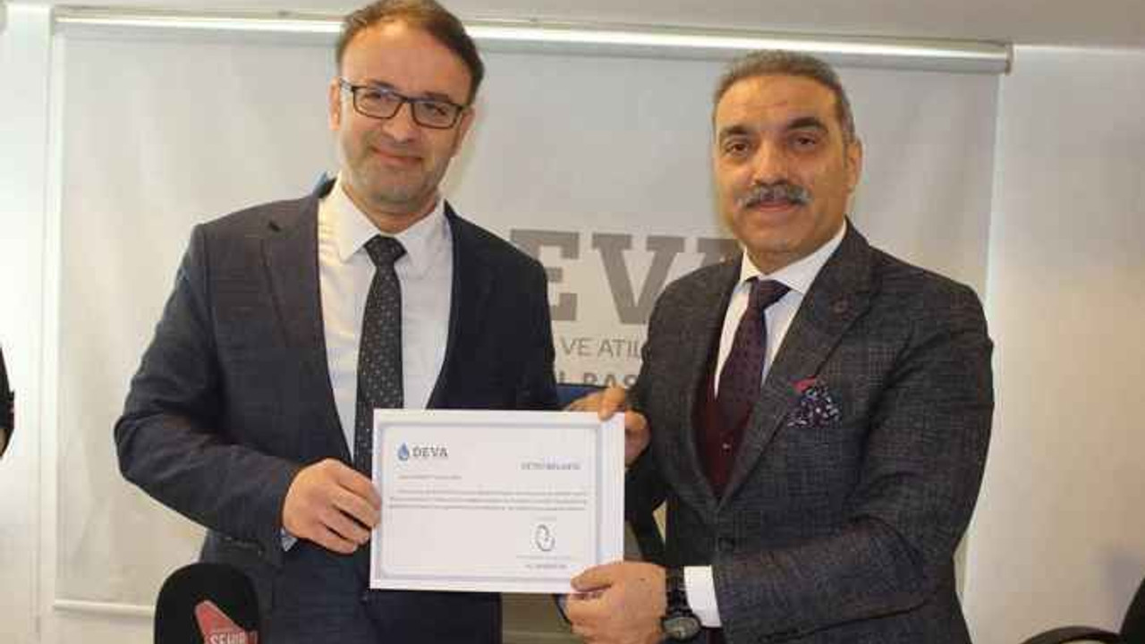 DEVA’lı Başkanı AKP’ye üye yapmışlar!