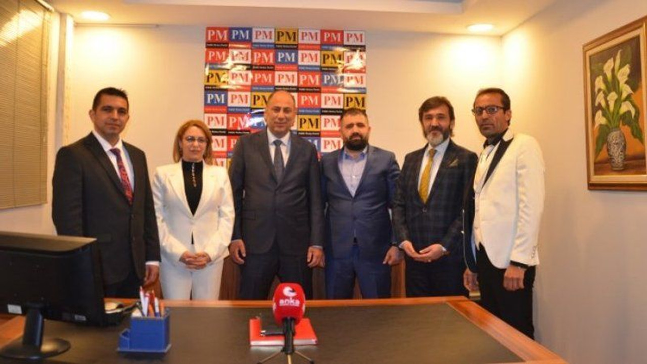 İstifa eden parti kuruyor