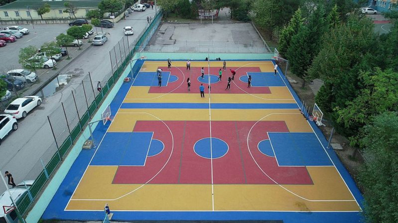 Büyükşehir 70 okula daha basketbol sahası yapacak