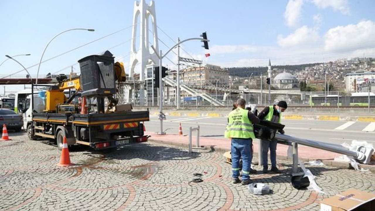 Salim Dervişoğlu Caddesi'ne 3 yeni sinyalizasyon