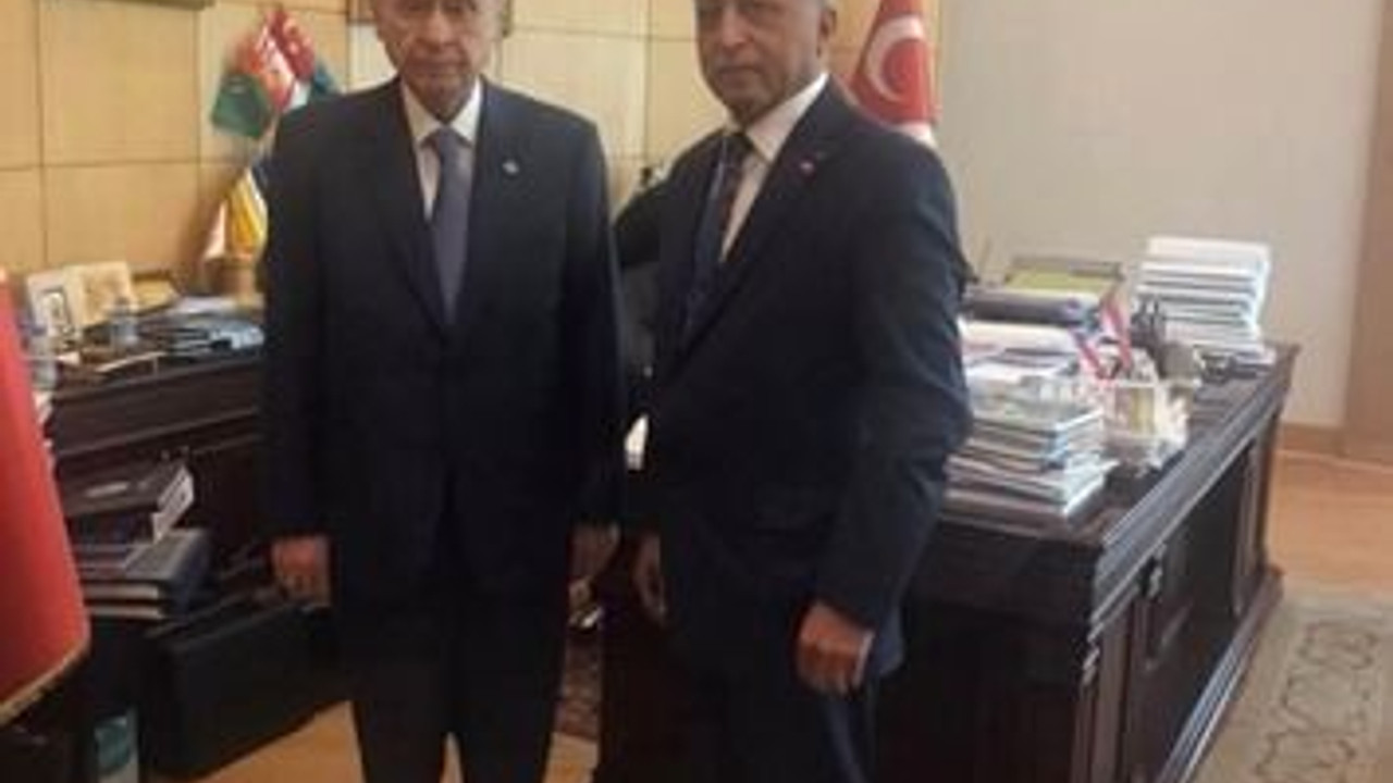 Kurt’tan şaşırtan hamle… Bakın ekibine kimi kattı?