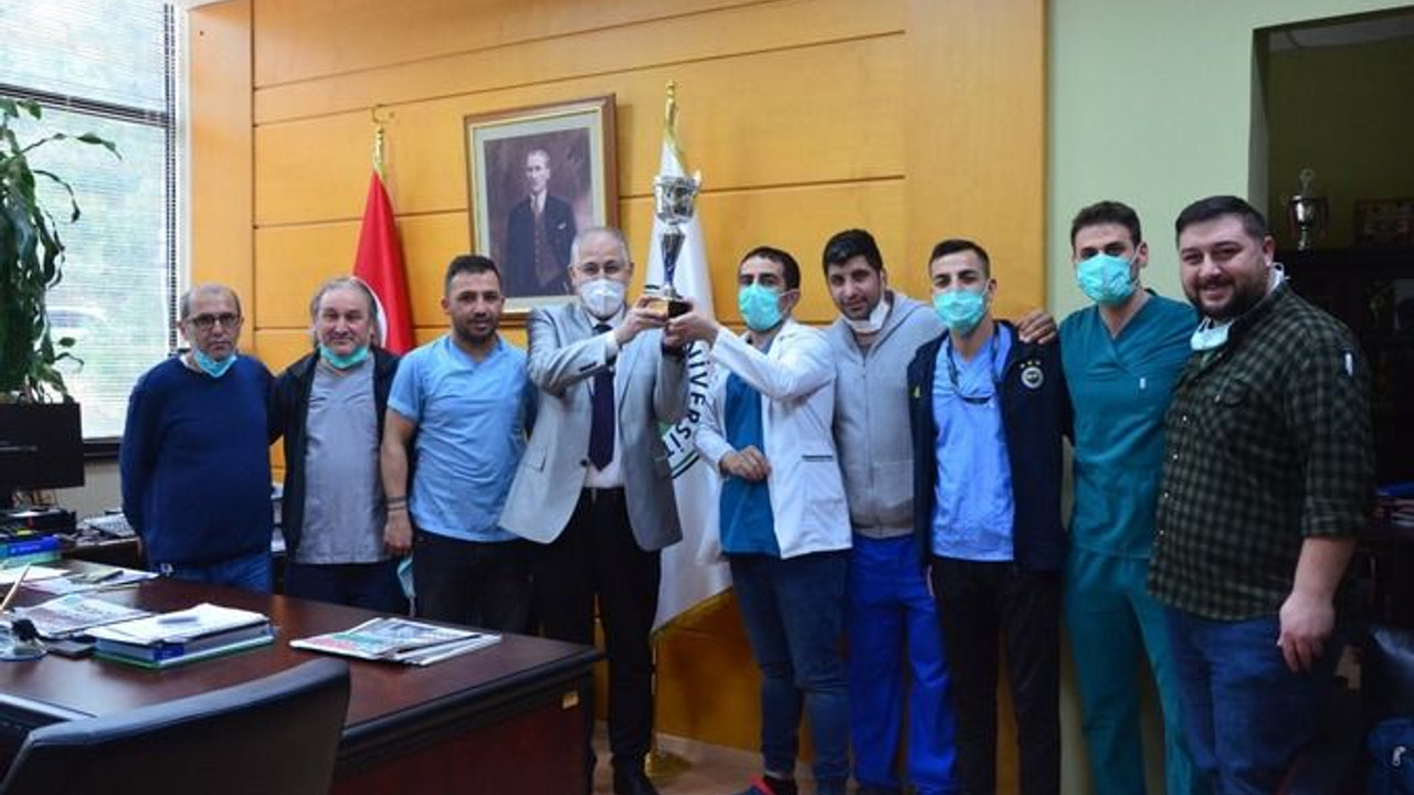 Kocaeli Üniversite Hastanesi çalışanlarından bir kupa daha