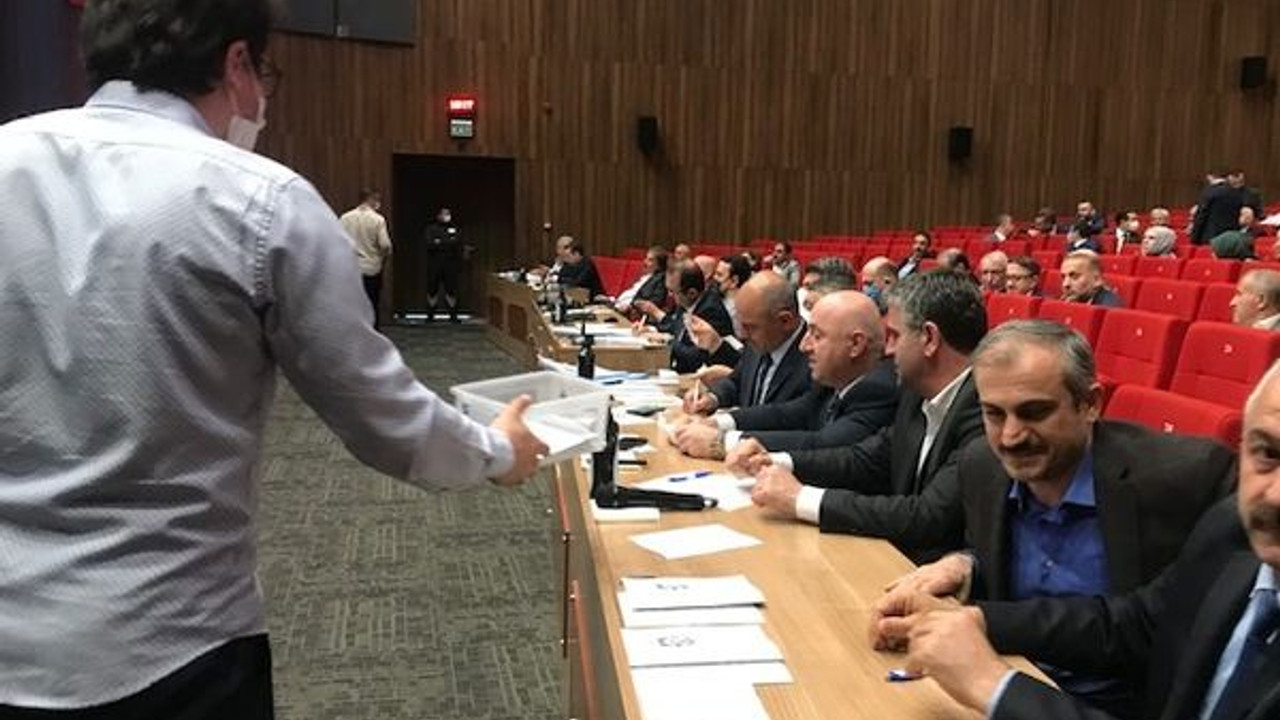 Büyükşehirde komisyonlar belli oldu!
