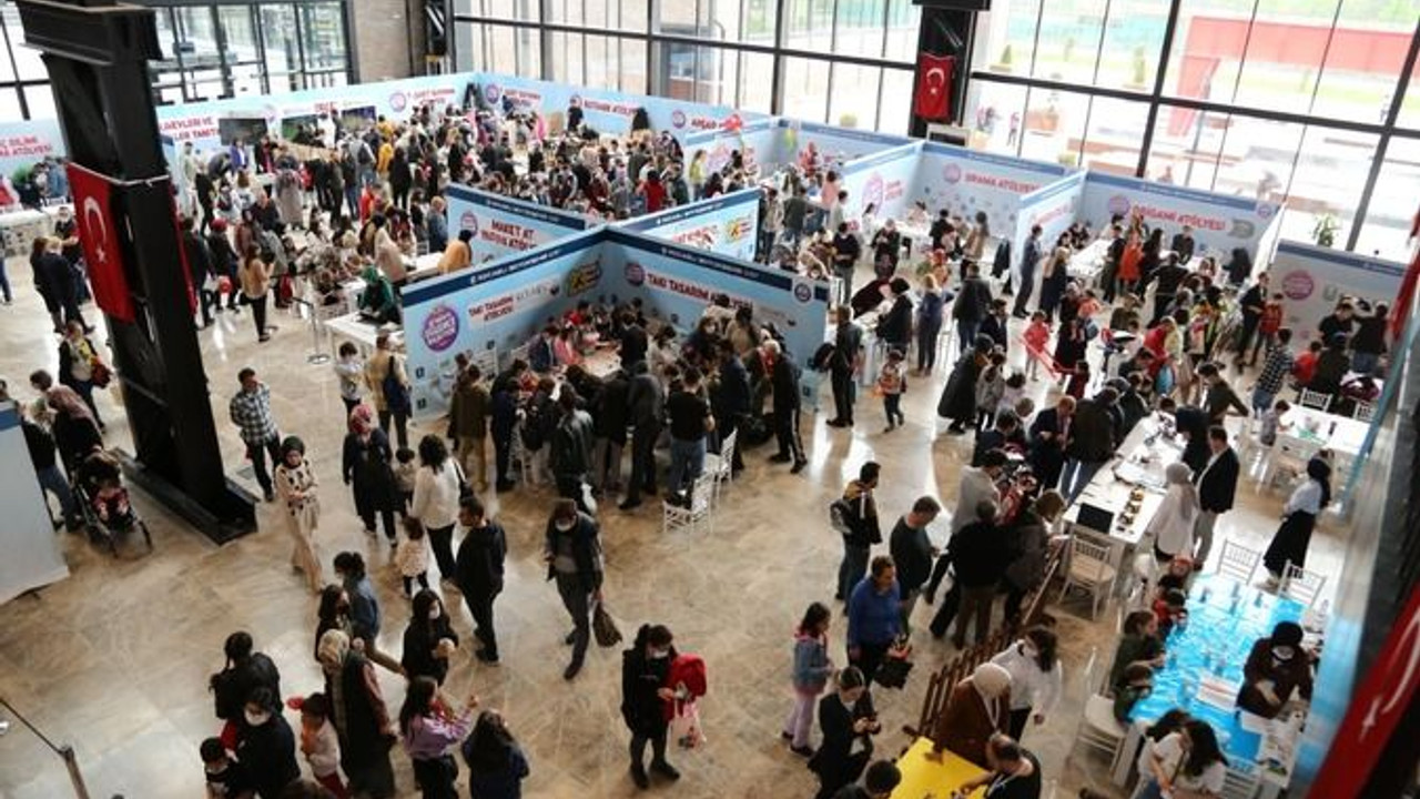 Büyükşehir’den çocuklara 23 Nisan’da Bi’Dünya Eğlence