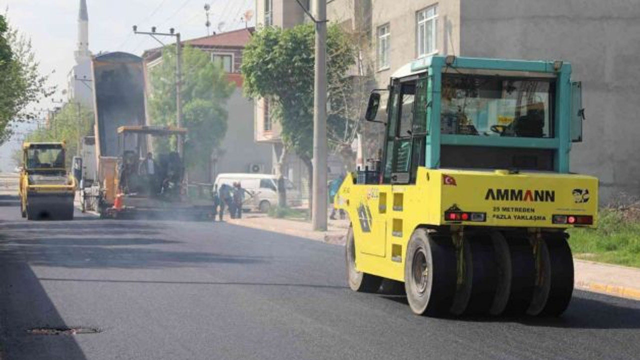 Atatürk Bulvarı’na asfalt serildi