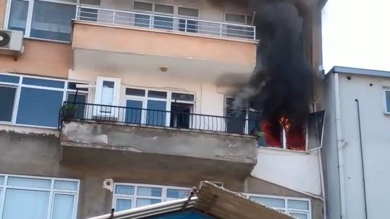 Apartmanın 4. katı alev alev yandı!