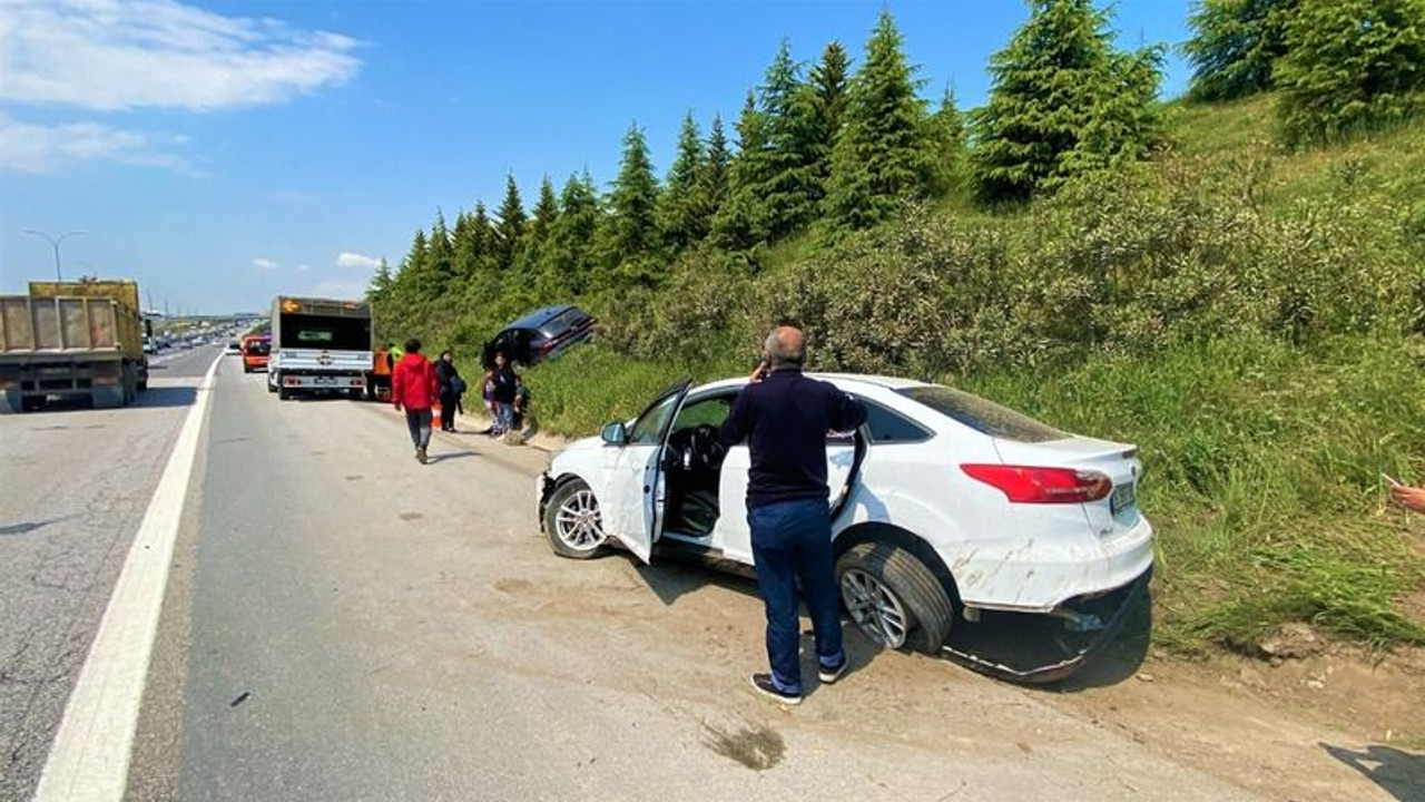 TEM’e düşen taş KAZAYA SEBEP OLDU