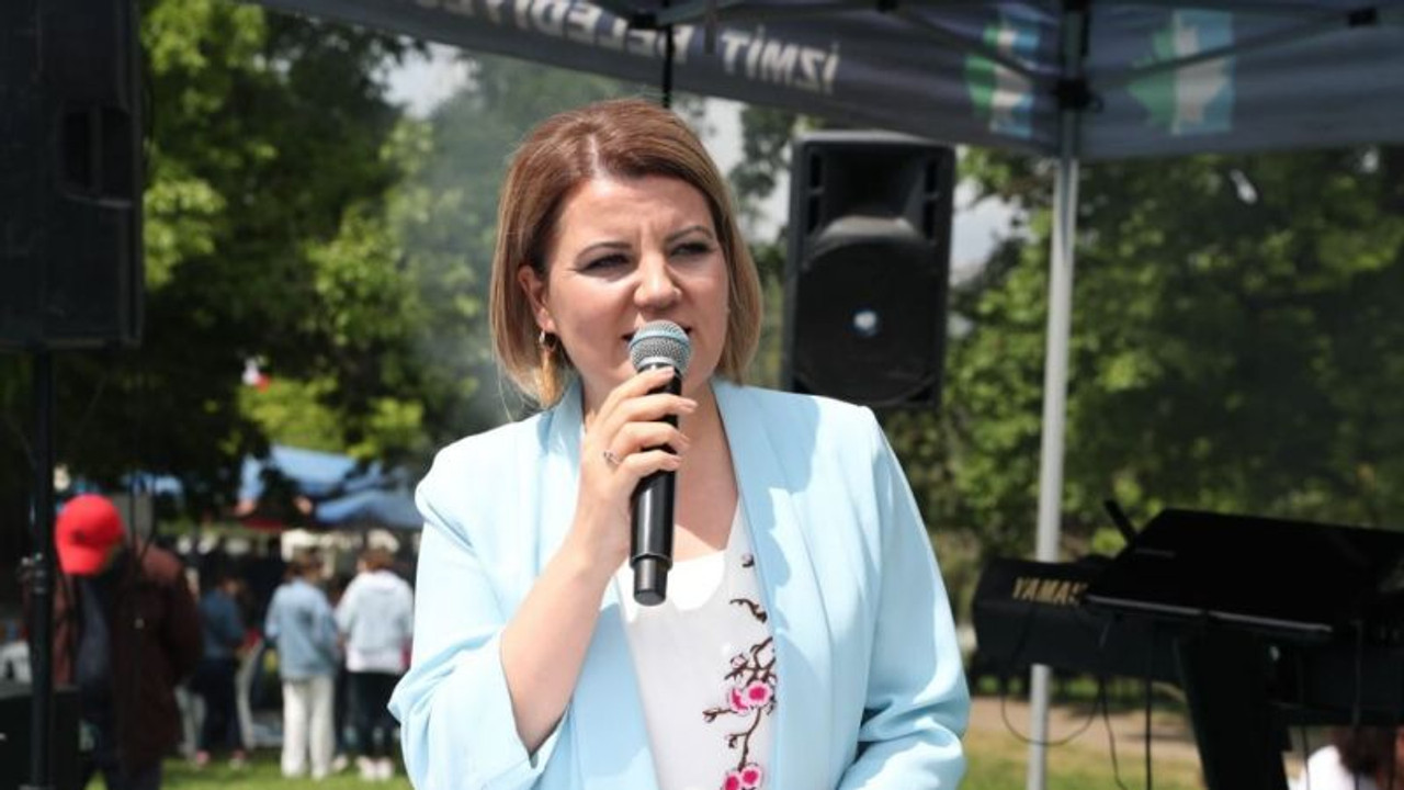Ne mutlu eğri zamanda doğru durabilene