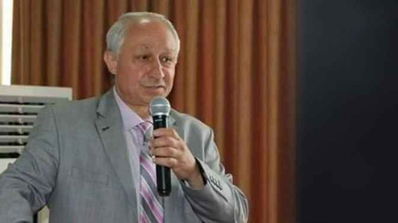 Mustafa Can, adaylıktan feragat etti