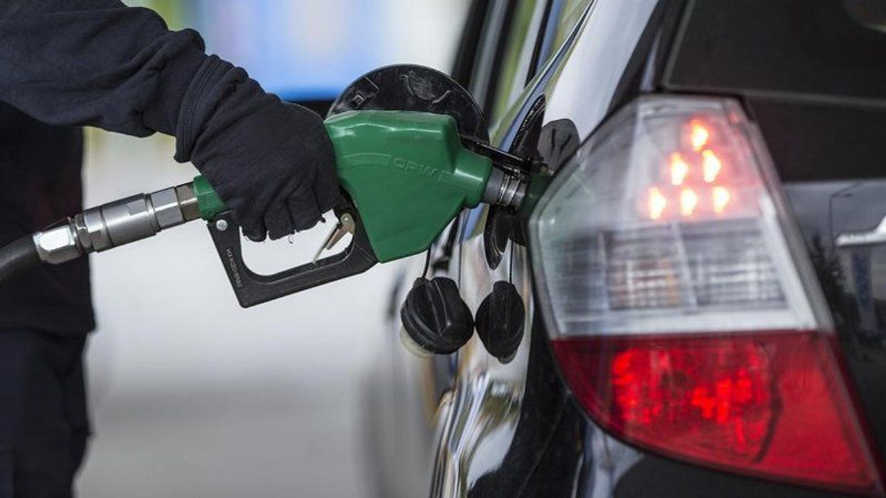 Otomotiv yakıtı satışları aylık ve yıllık bazda düştü!