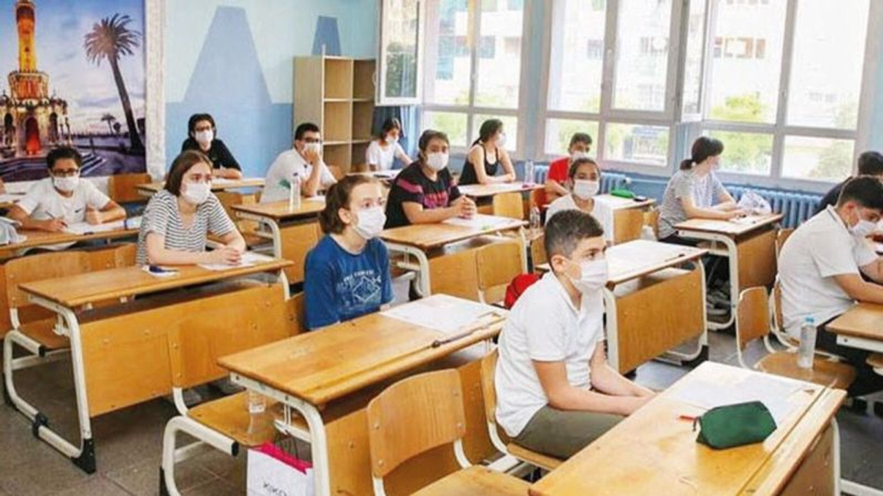 TL'deki değer kaybı yüzünden okul inşaatları durdu