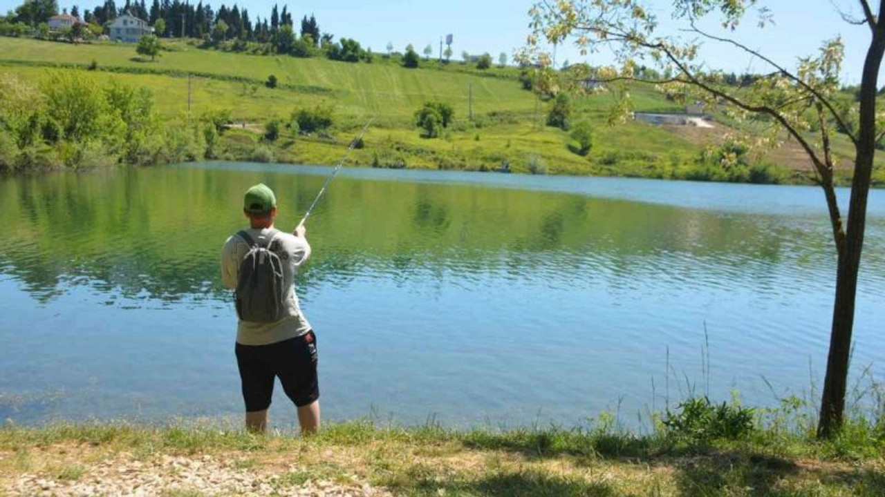 Balık tutmak için yarıştılar
