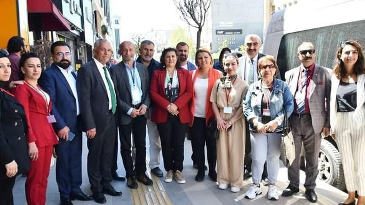 Hürriyet, Belediye Başkanları Çalıştayı için Van’a gitti