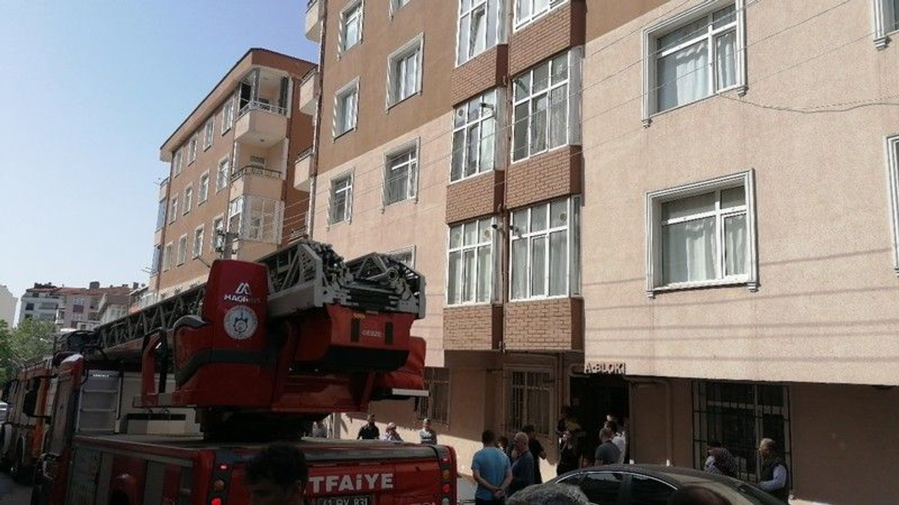 7 katlı binada yangın paniği