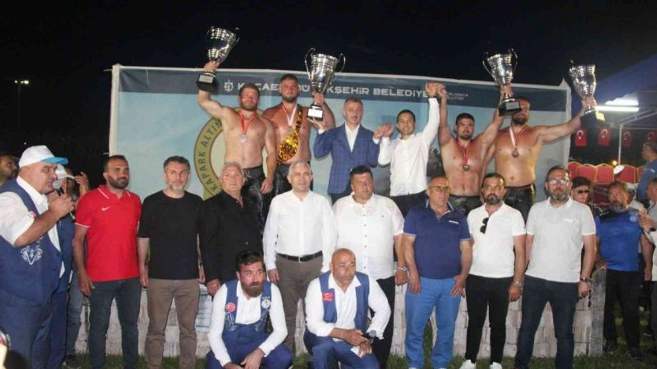 Tarihi Kırkpınar öncesi altın kemer Nedim Gürel’in oldu