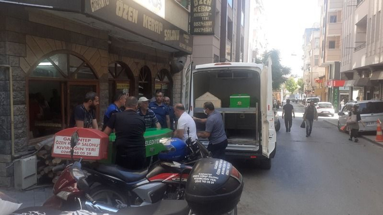 Evinde silahla vurulmuş halde bulundu!