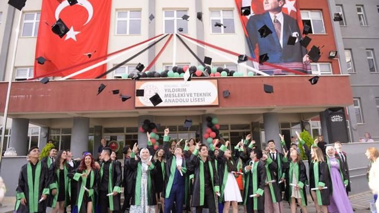 Adalet Alanı Programından 56 Öğrenci Mezun Oldu