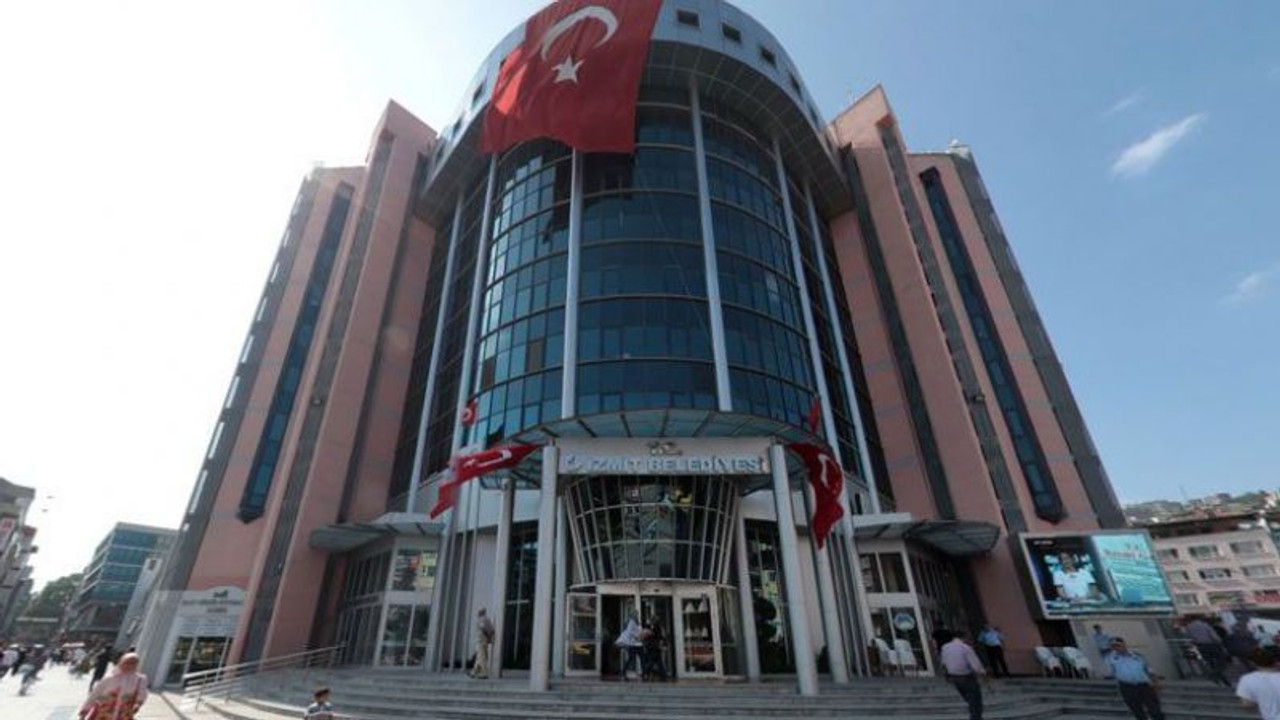 Bu SMS’ler KİMİN CEBİNDEN ÇIKIYOR?