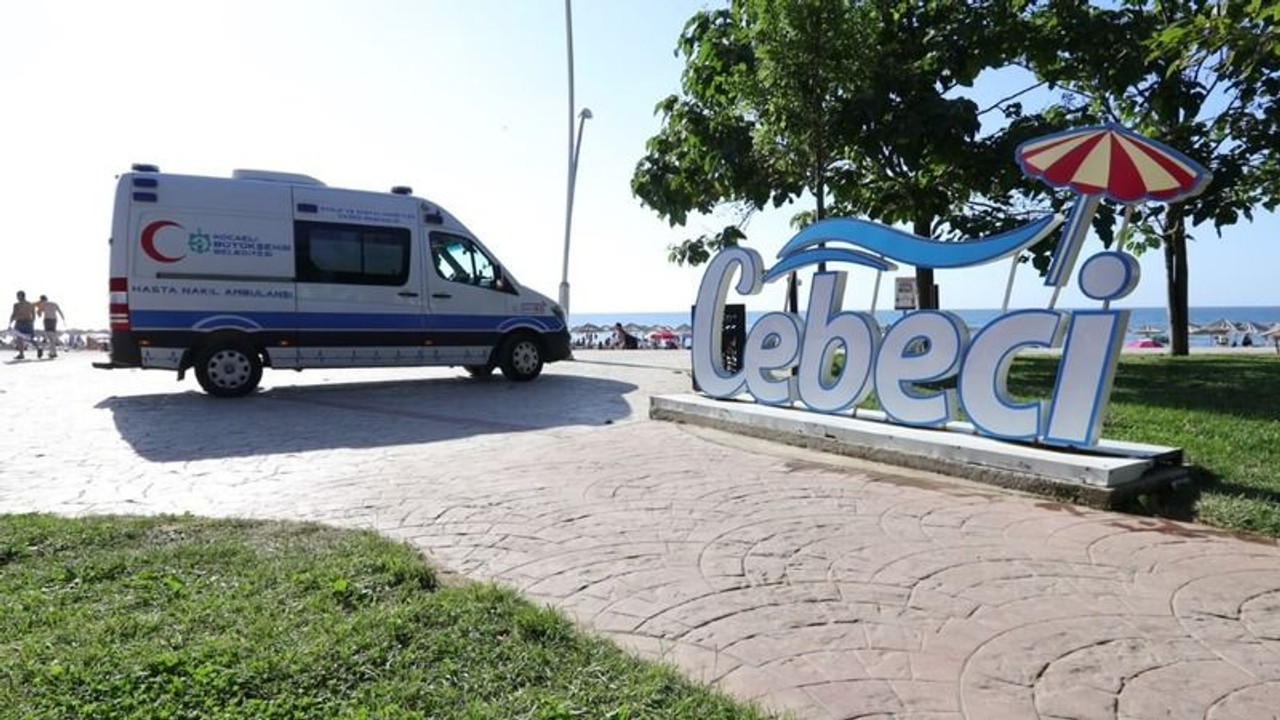 Plajlarda, Büyükşehir’den ilkyardım timi