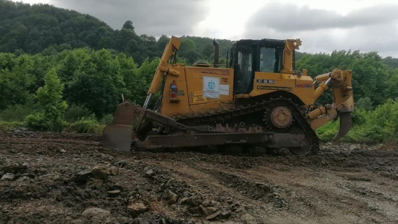 Kocaeli Büyükşehir Yol Bakım Timi Düzce'de