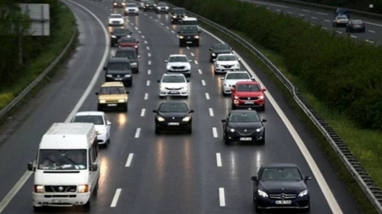 Otoyollarda yeni hız sınırı uygulaması yarın başlıyor