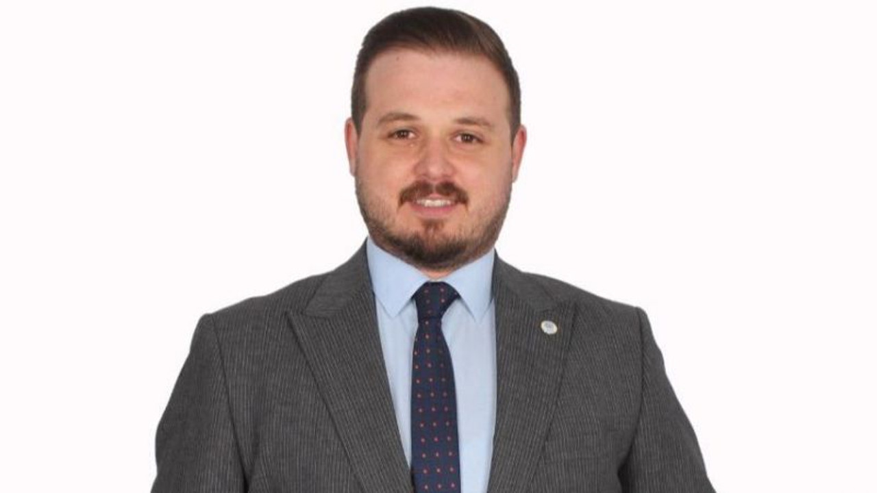 “Vali özür dilemezse ikinci dersi anlatmaya tekrar valilik binasına gideceğim”