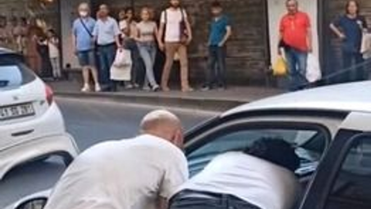 Şehrin göbeğinde falçatalı dehşet! BOĞAZINI KESTİ