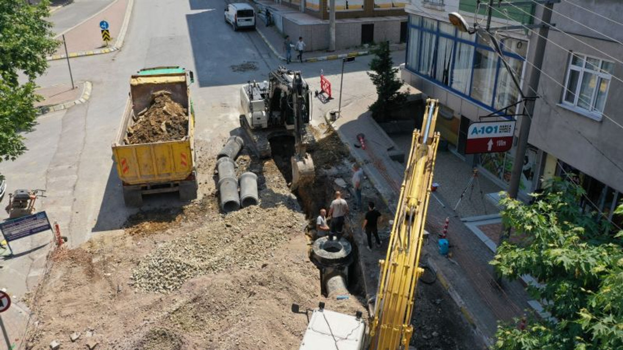 Dilovası İstiklal Caddesi'nde hummalı altyapı çalışması