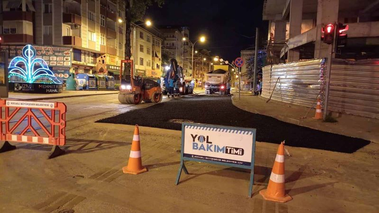 Trafiğe engel olmamak için gece yarısı asfalt
