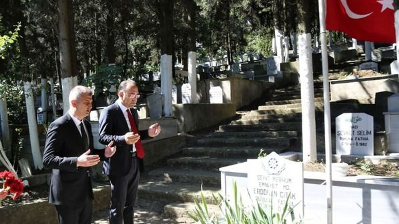 Gölcük'te şehitler dualarla anıldı