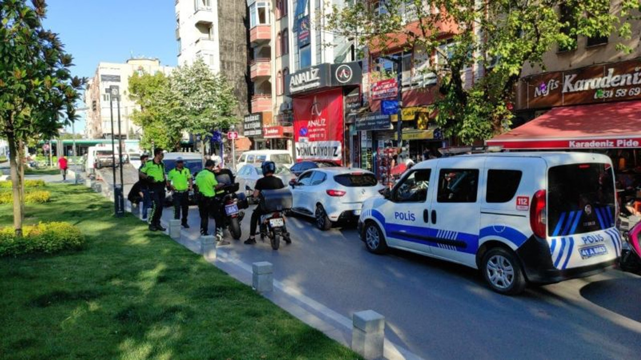 Araç çalıp ters istikamete daldı