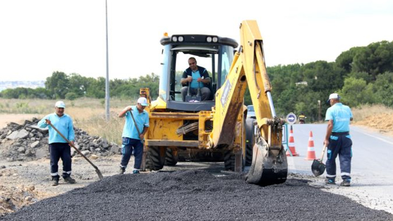 Büyükşehir Yol Bakım Timi Gebze bölgesinde de hız kesmiyor