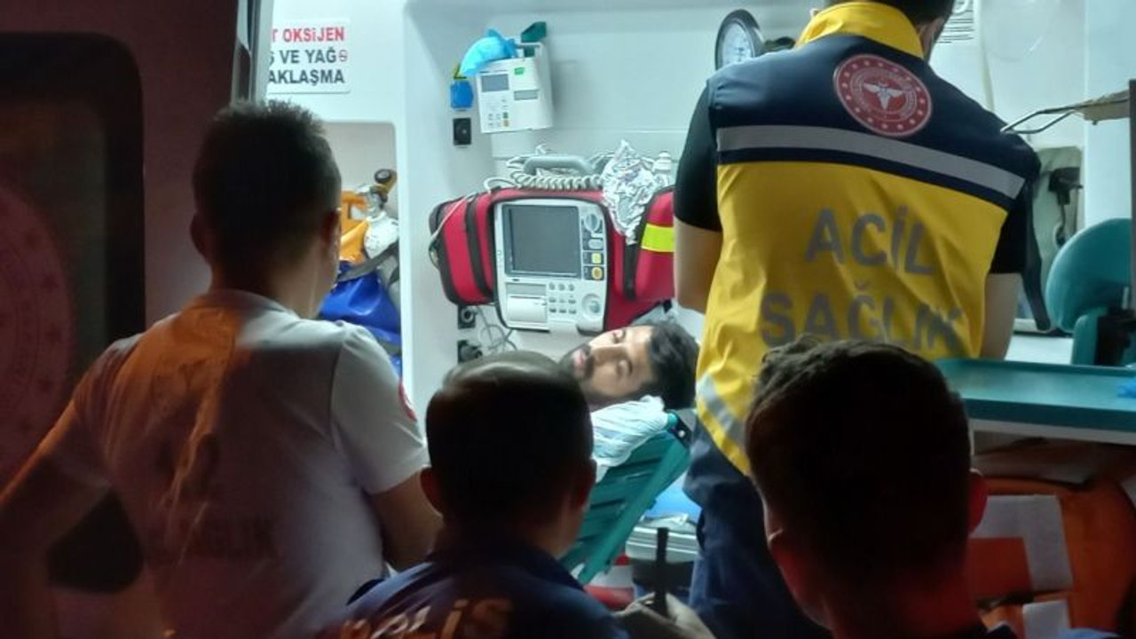 Göğsünden yaralanan kişi büfedeki vatandaşlardan yardım istedi