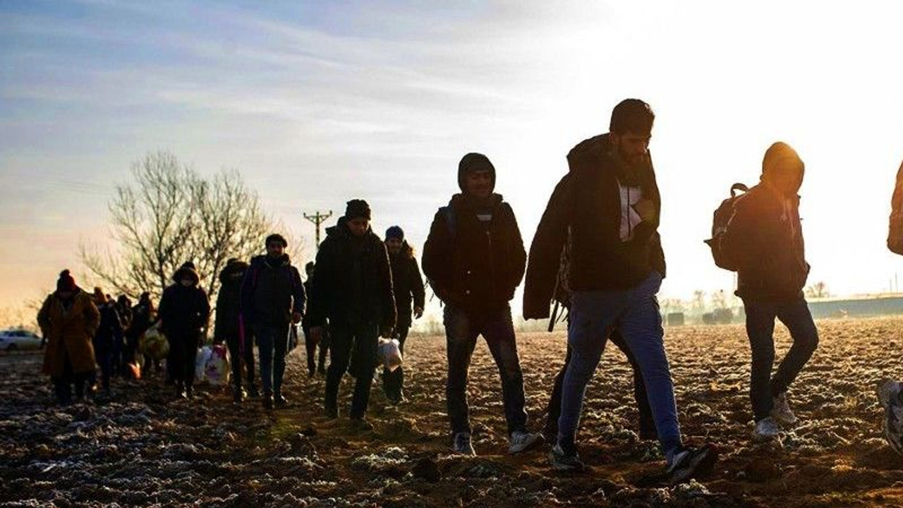 75 düzensiz göçmen geri gönderildi!