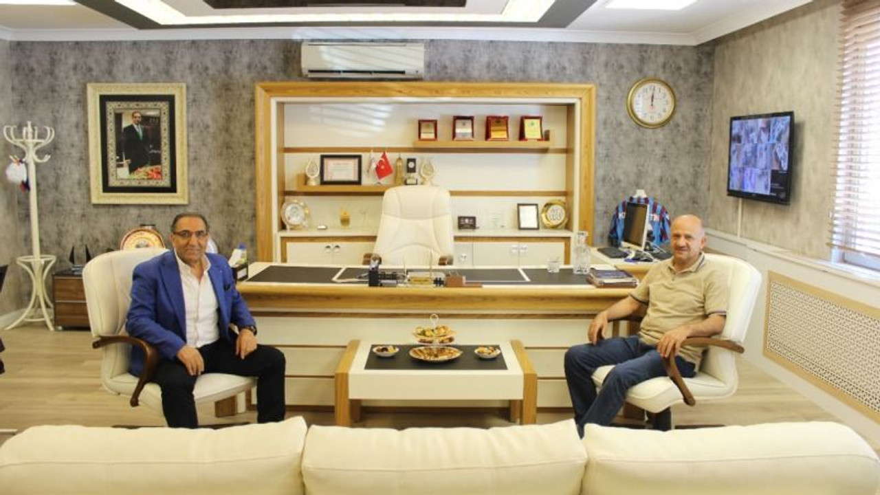 Fikri Işık’tan Atakent Cihan Hastanesine ziyaret