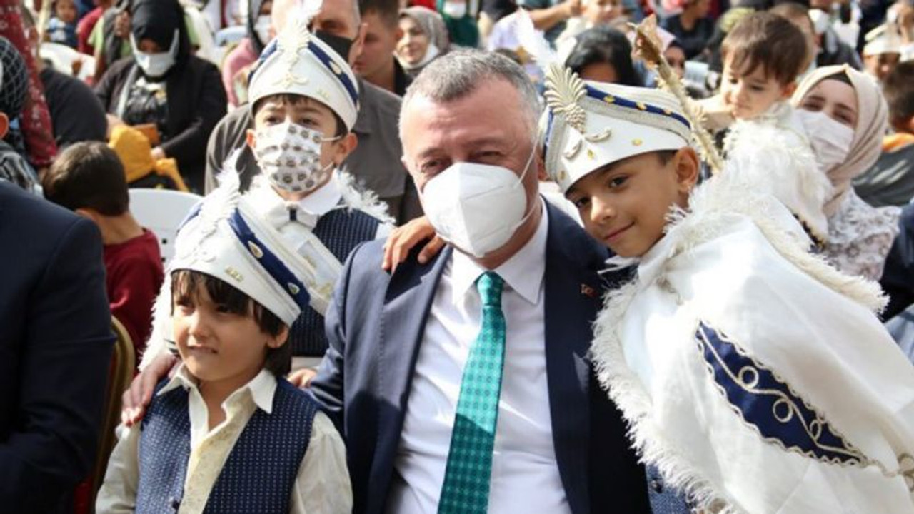 Büyükşehir hem evlendirecek hem sünnet yapacak