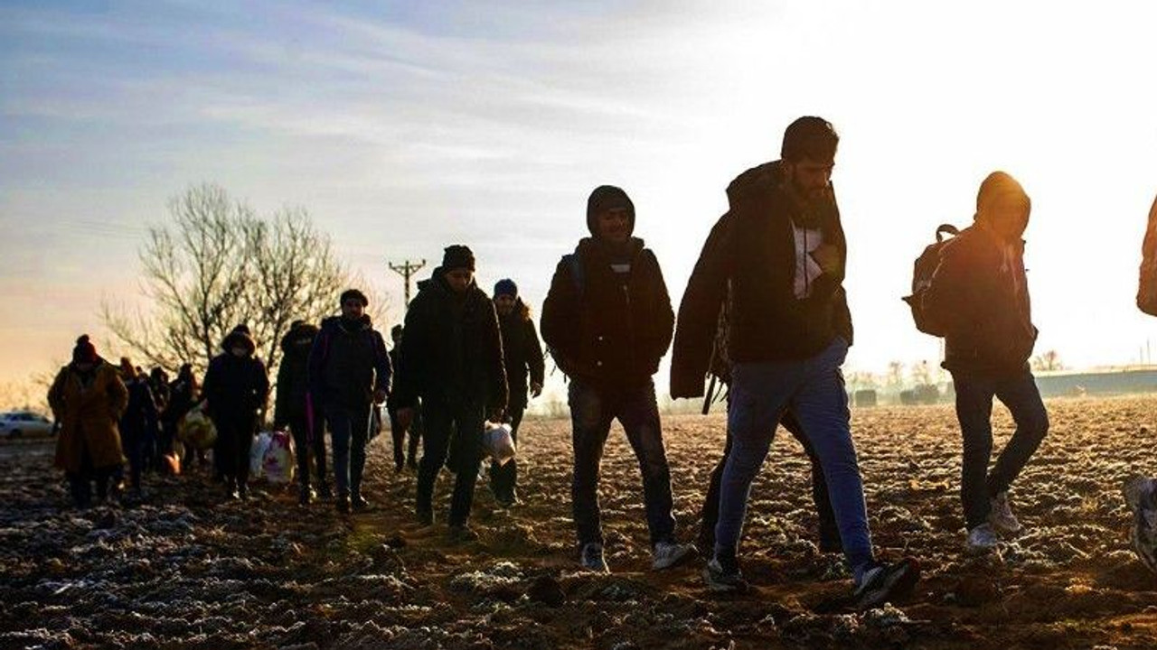 58 düzensiz göçmen sınır dışı edildi