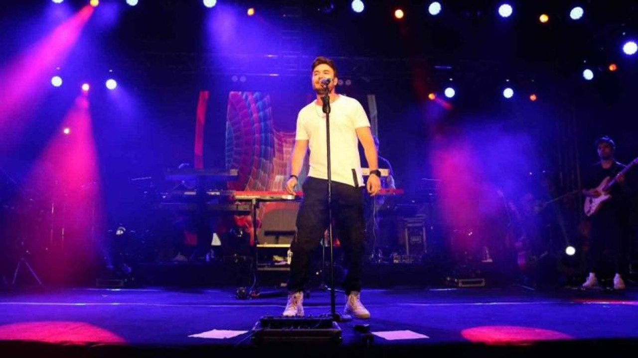 Tavaf edemiyordu Kocaeli’de konser verdi