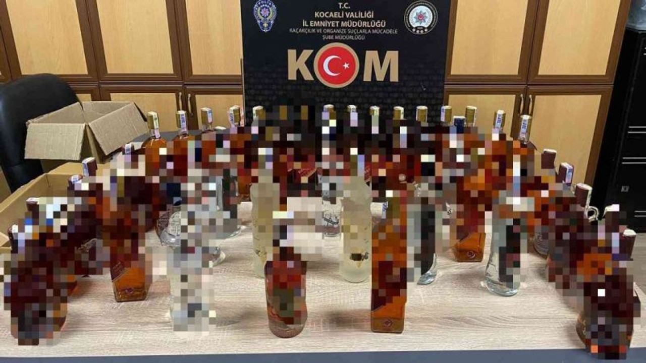Durdurulan araçtan 42 şişe kaçak alkol çıktı