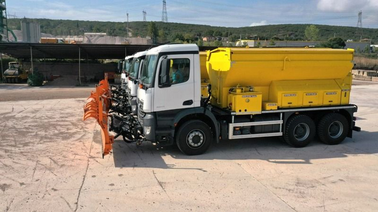 Yol Bakım Timine yeni sistem asfalt tamir ve bakım robotu