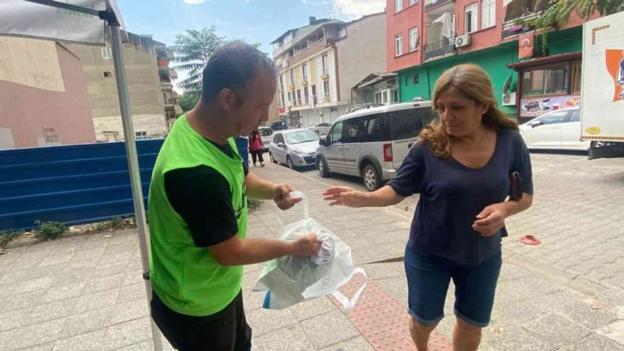 Hasat edilen sebzeler vatandaşlarla buluştu