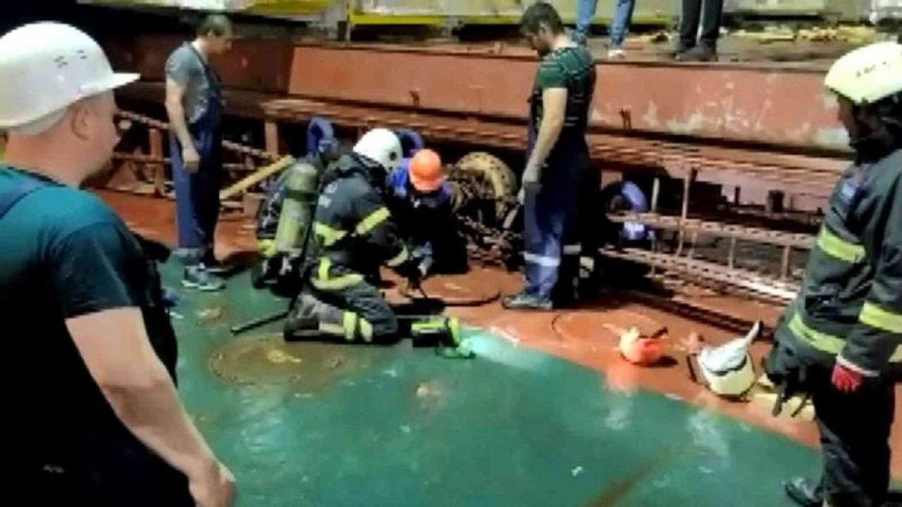 Derince Limanı'ndaki gemide yangın paniği