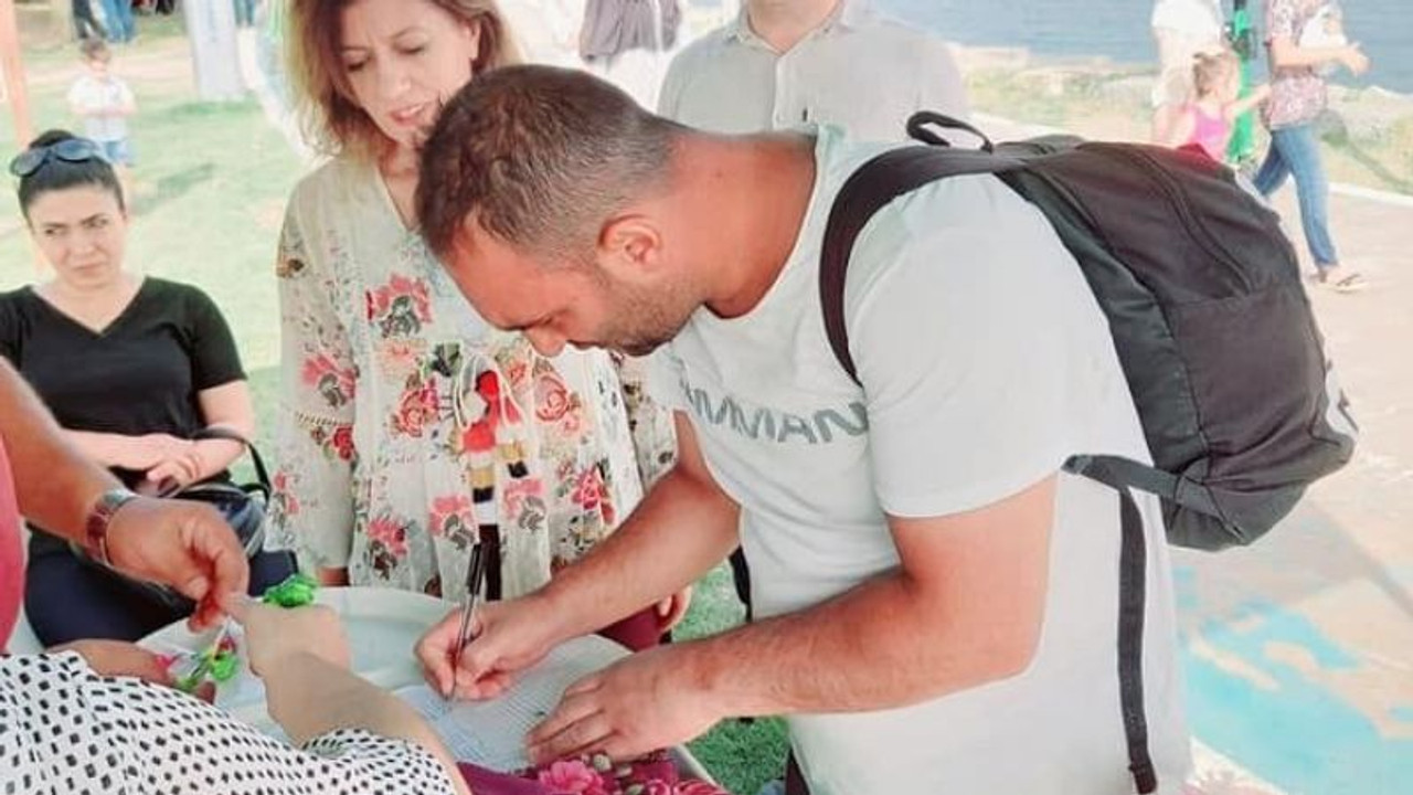 Millet bahçesine stant açtılar
