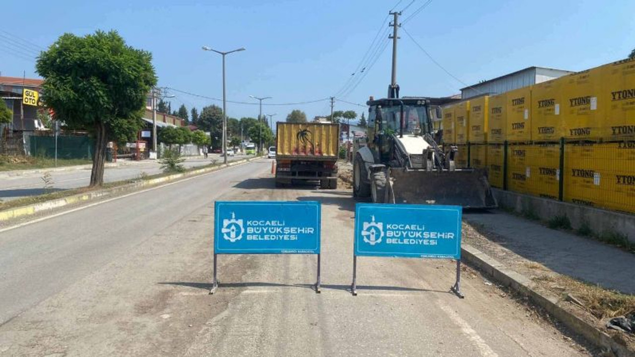 Gölcük Adnan Menderes Caddesi prestij cadde oluyor