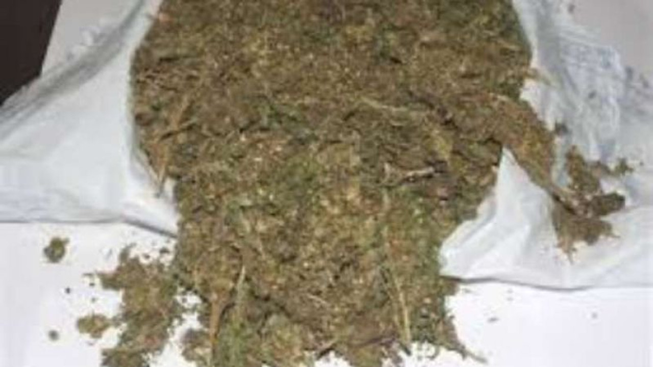 Kartepe'de 30 kilo esrar ele geçirildi