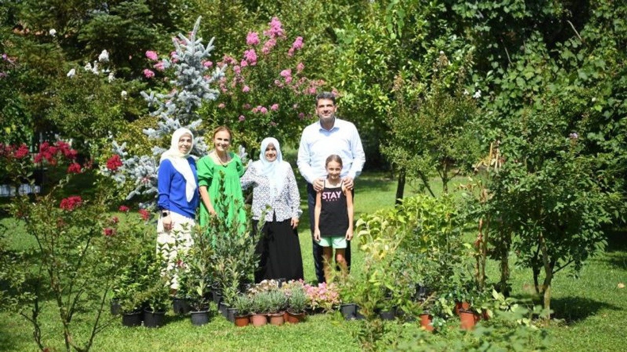 İşte Kartepe'nin güzel bahçeleri