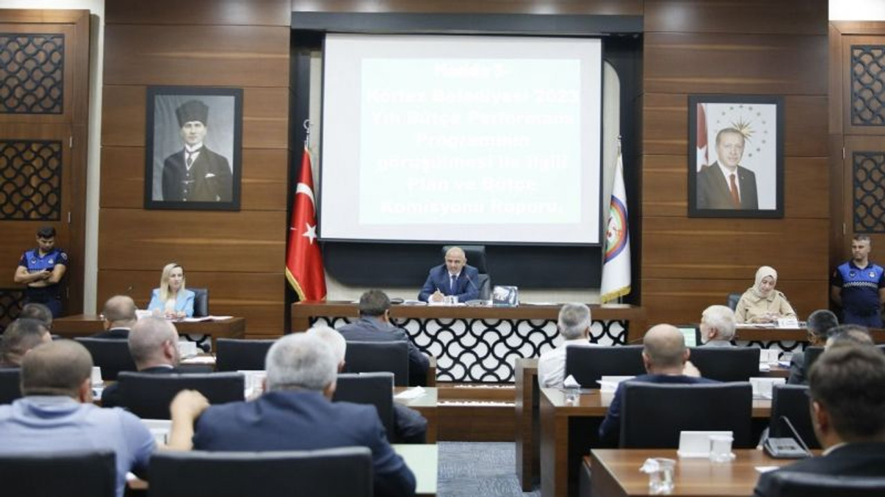 Körfez' de YKS ve LGS' üstün başarı gösterenlere ödül!